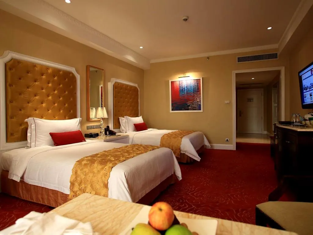 Maxims Hotel Filipinas